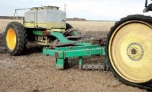 Wheel track renovator