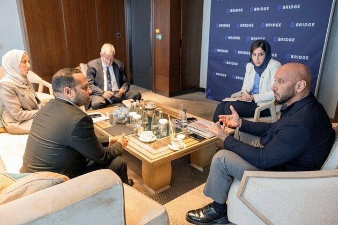 Abdulla Al Hamed holds talks with media leaders in London ahead of 'Bridge'