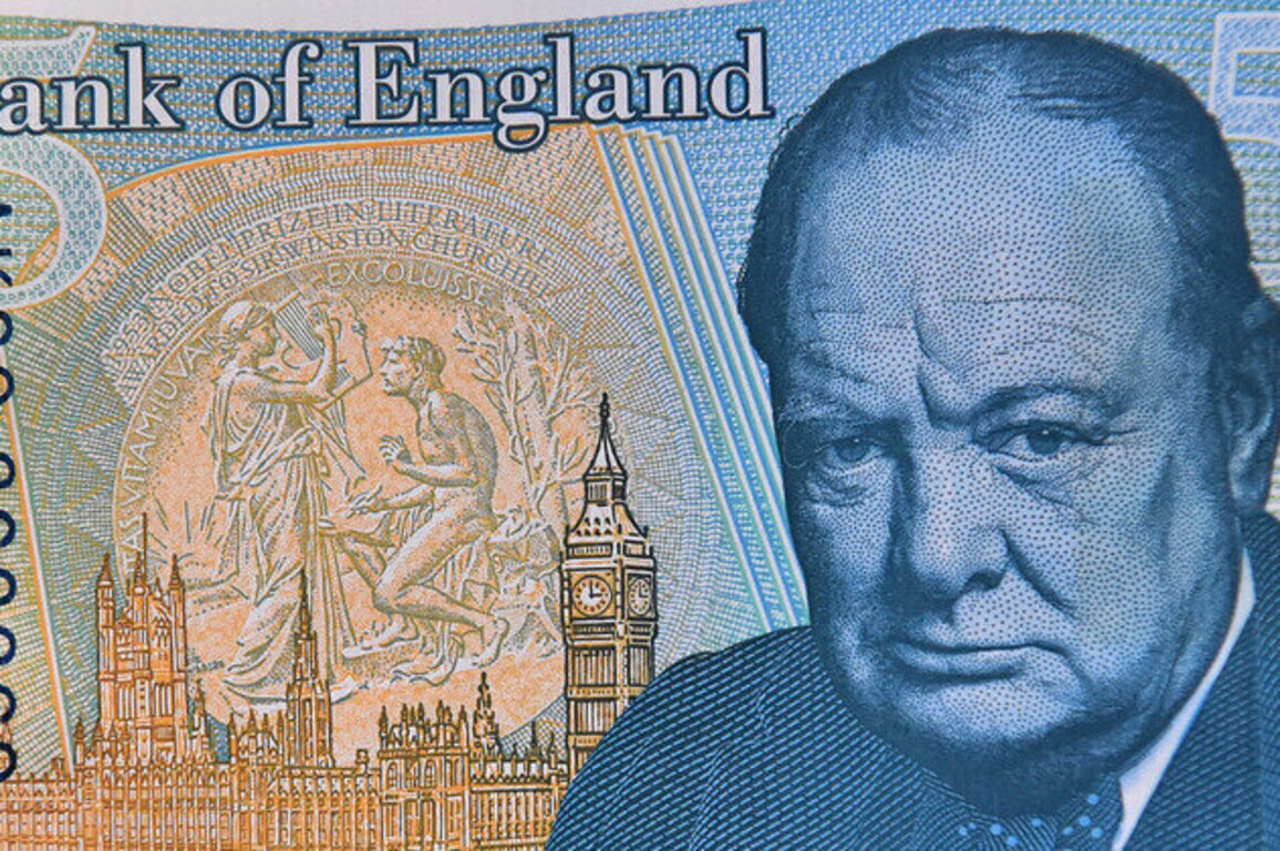 UK to ditch national icons for flora and fauna on new banknotes