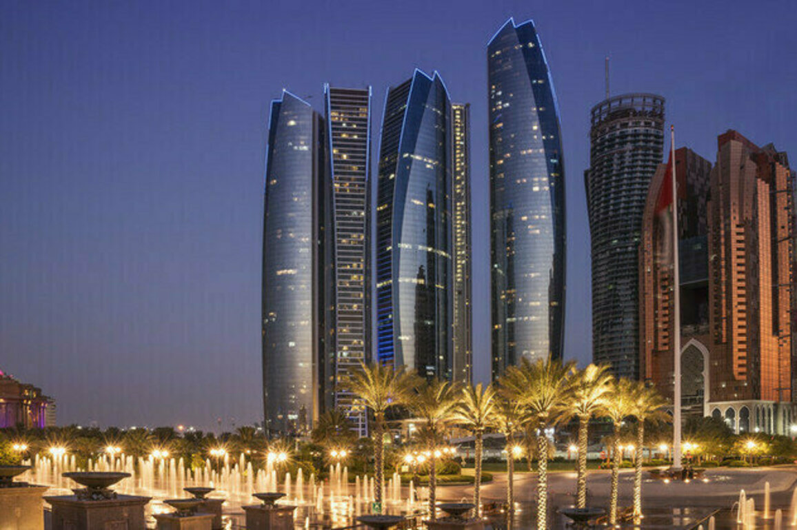 Russia and UAE agree major business deal  Kommersant