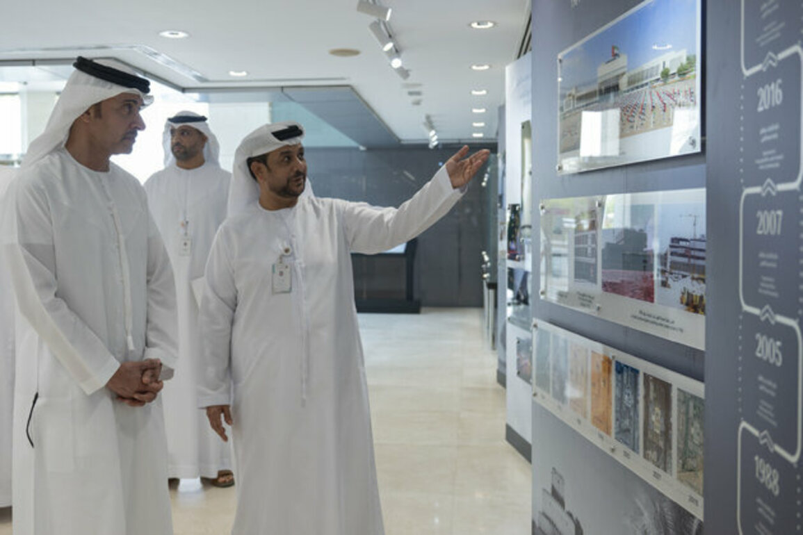 Hazza bin Zayed visits Al Ain City Municipality, reviews key development projects