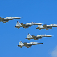 Taiwan reports continued Chinese military activity around its territory