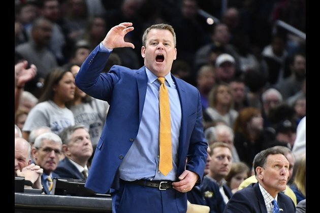 Marquette tops EIU behind freshman Garcia