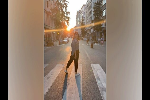 Anushka Sharma fulfill dreams of fans in Brussels