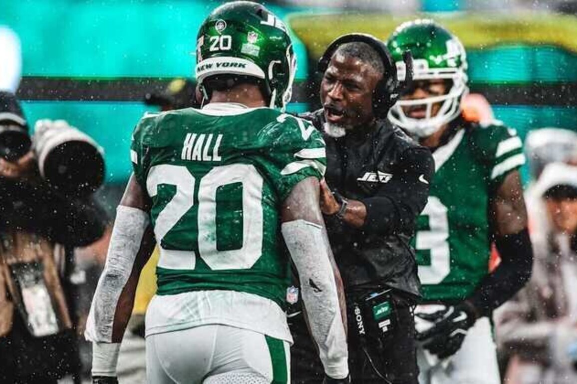 Breece Hall Beats the Browns and the Blitz on Game-Winning TD