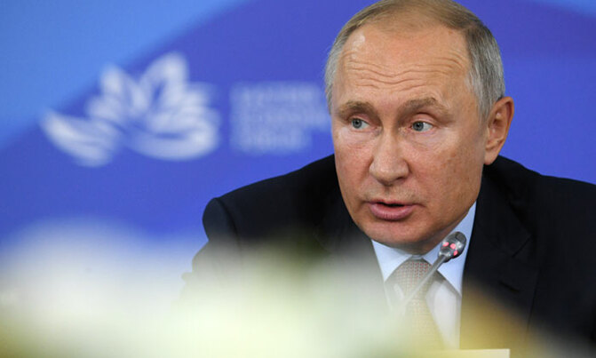 Russia launches biggest ever war games Russia launches biggest ever war games