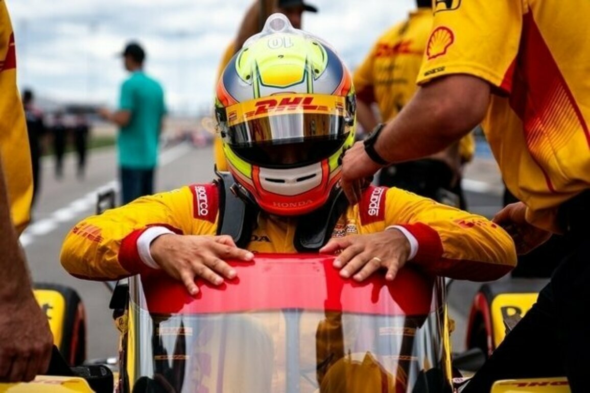 Alex Palou claims first St. Petersburg GP title to begin 2025
