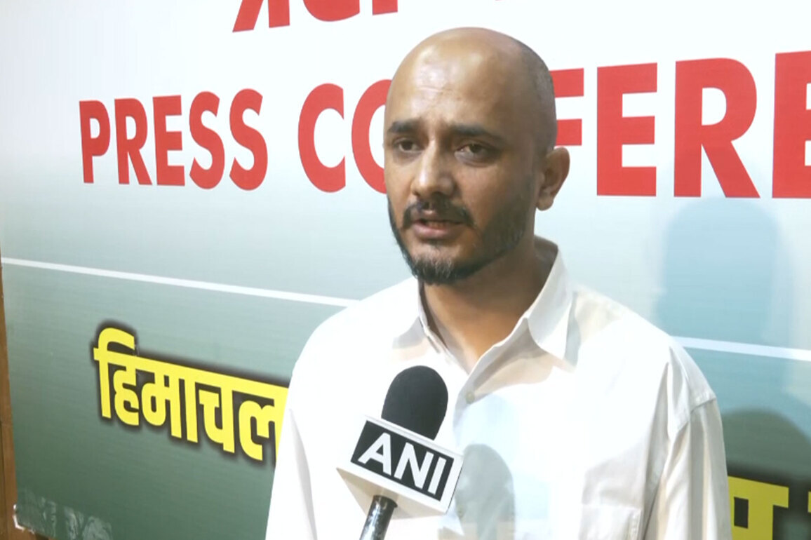 Himachal Congress to initiate disciplinary action against leaders for airing grievances on social media
