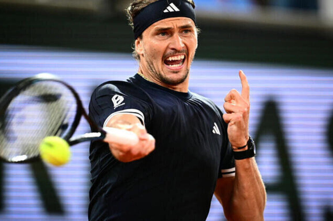 Zverev reaches French Open semi-finals as Mensik ends Fonseca run