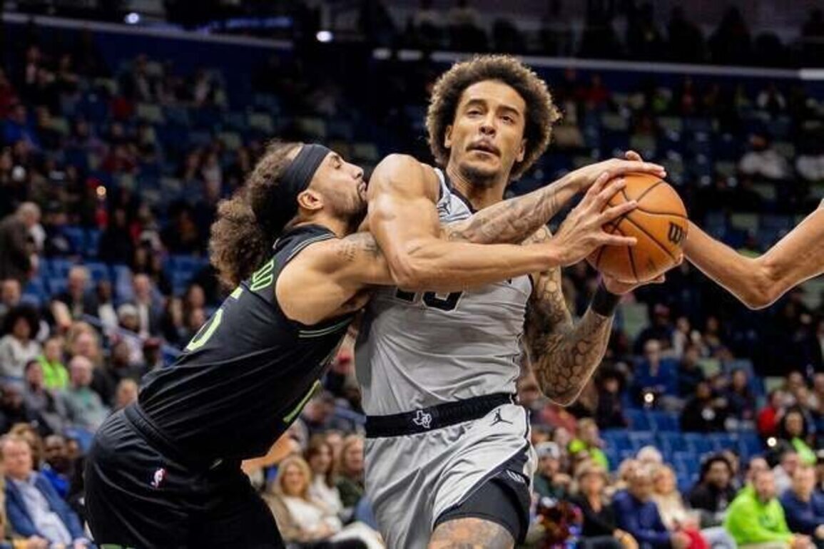 Report: F Jeremy Sochan signing with Knicks after clearing waivers