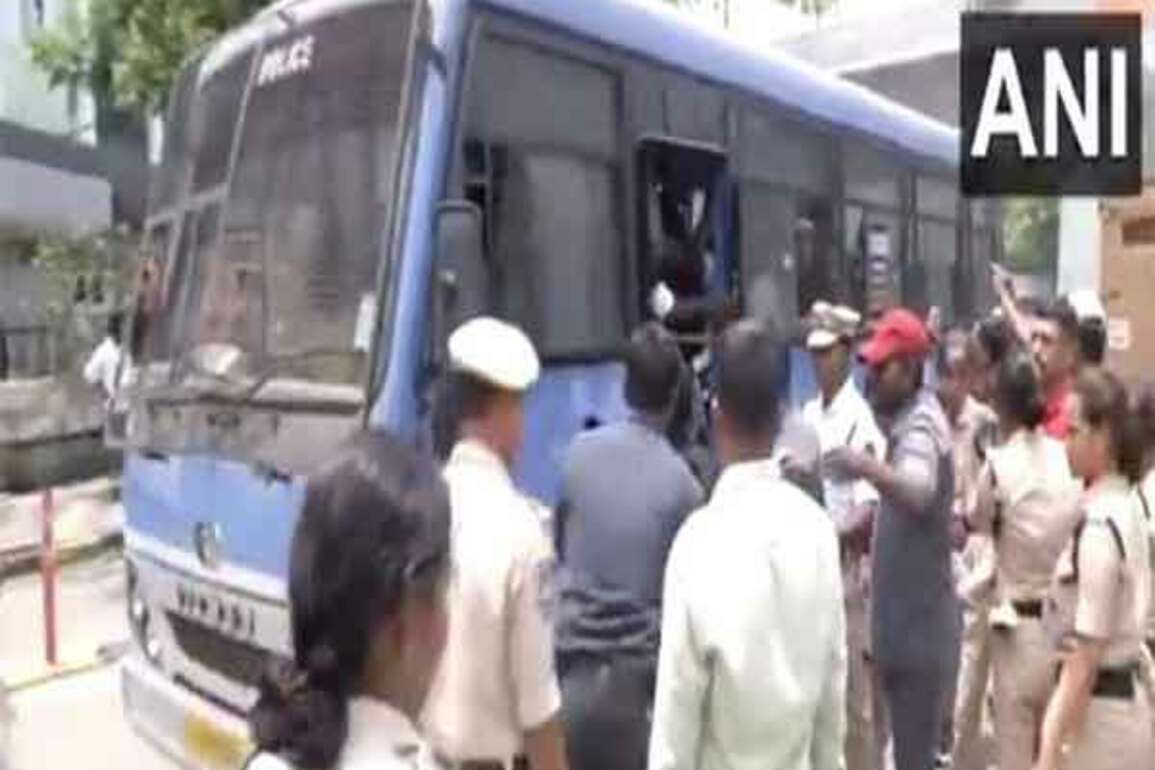 National Herald Case : IYC workers detained in Hyderabad during protest against ED chargesheet