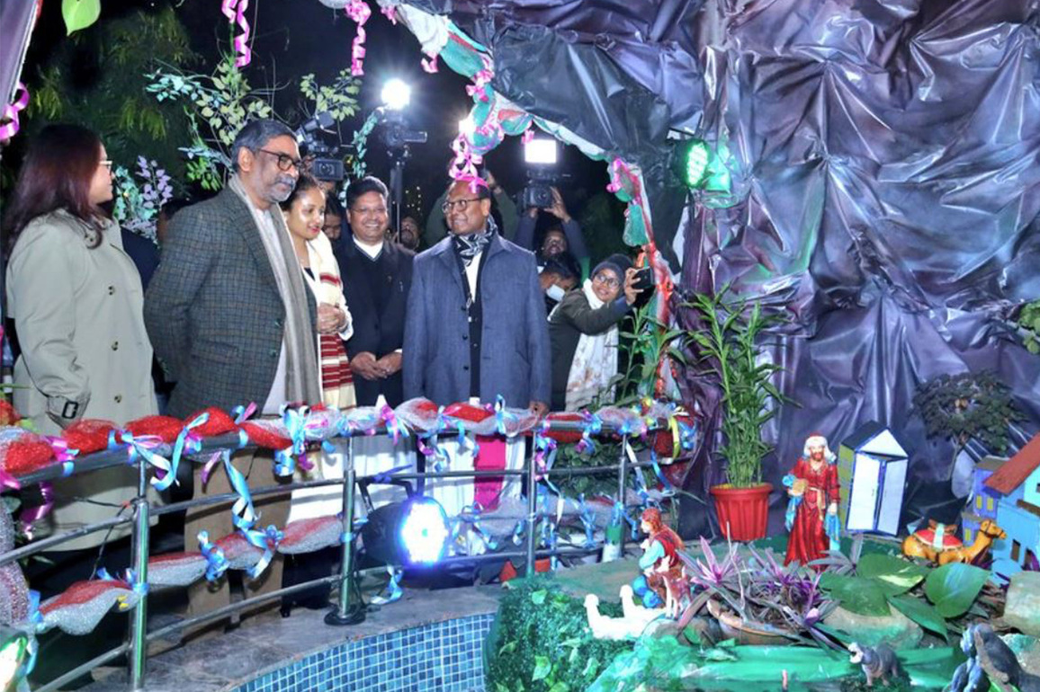 Ranchi soaks in the festive spirit of Christmas, CM Hemant Soren wishes people of state