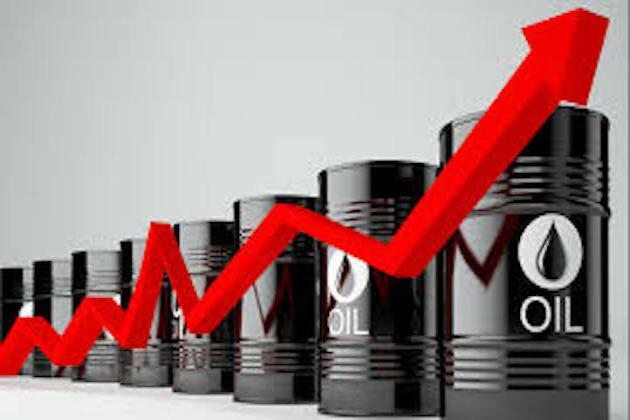 Oil prices extend gains on drop of U.S. oil inventories