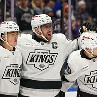 NHL roundup: Anze Kopitar makes Kings history in loss to Devils
