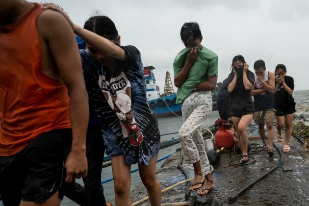 Powerful Typhoon Hits North Philippines, Thousands Evacuated