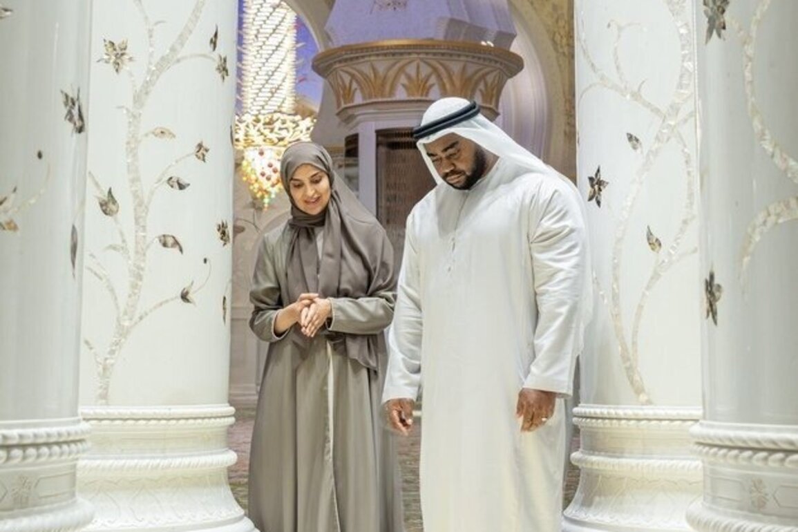 Foreign Minister of Trinidad and Tobago visits Sheikh Zayed Grand Mosque in Abu Dhabi