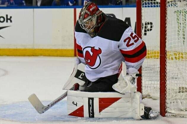 Devils G Jacob Markstrom signs 2-year, $12M extension