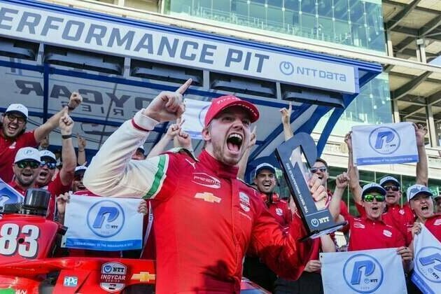 Robert Shwartzman grabs Indy 500 pole in stunner
