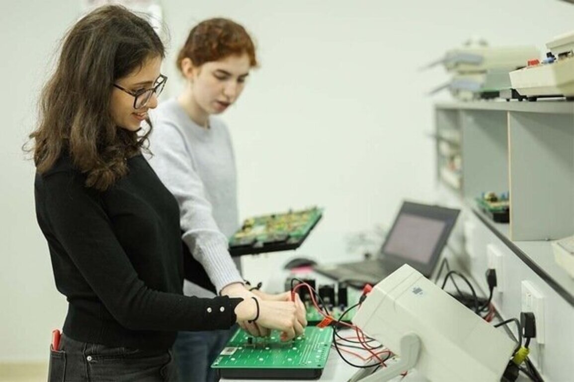 American University of Ras Al Khaimah empowers students with future skills