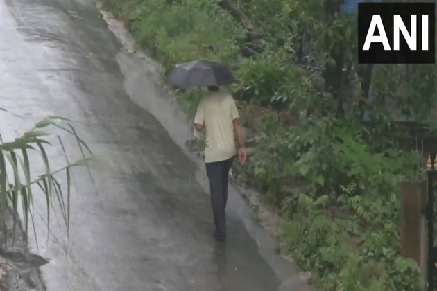 Himachal Pradesh: Heavy rain lashes parts of Mandi district