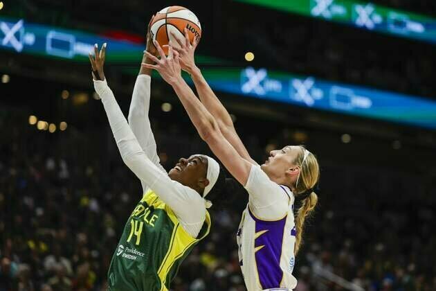Sparks rally past Storm, tighten WNBA playoff race