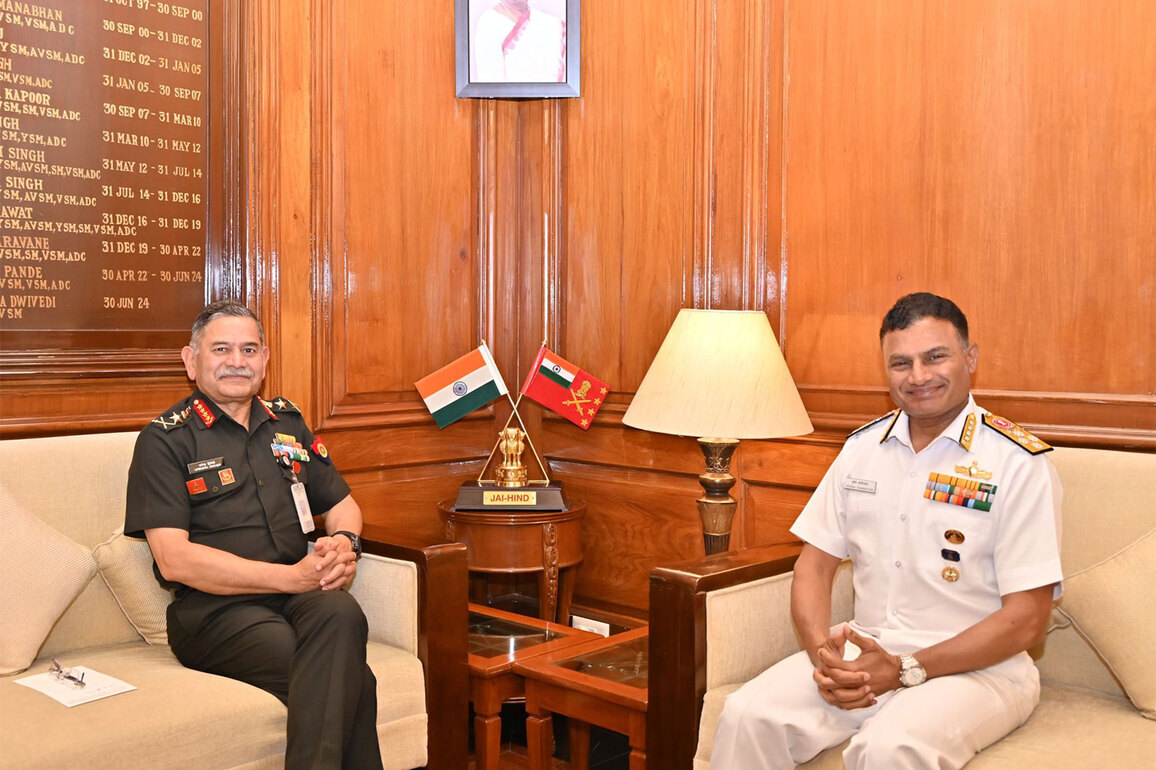 Navy Chief Swaminathan meets Army Chief Dwivedi, discusses operational synergy