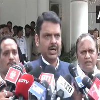 "Rahul Gandhi does not know Make in India...should do some homework": Maharashtra CM Fadnavis