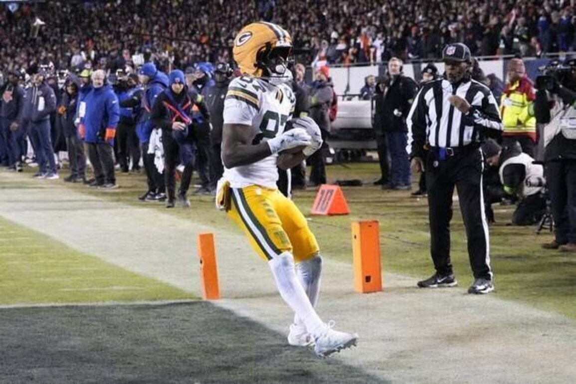 Reports: Patriots reel in WR Romeo Doubs on $80M deal
