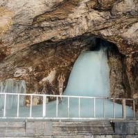 Amarnath Yatra crosses 2 lakh mark, LG Manoj Sinha welcomes devotees with 'Har Har Mahadev'
