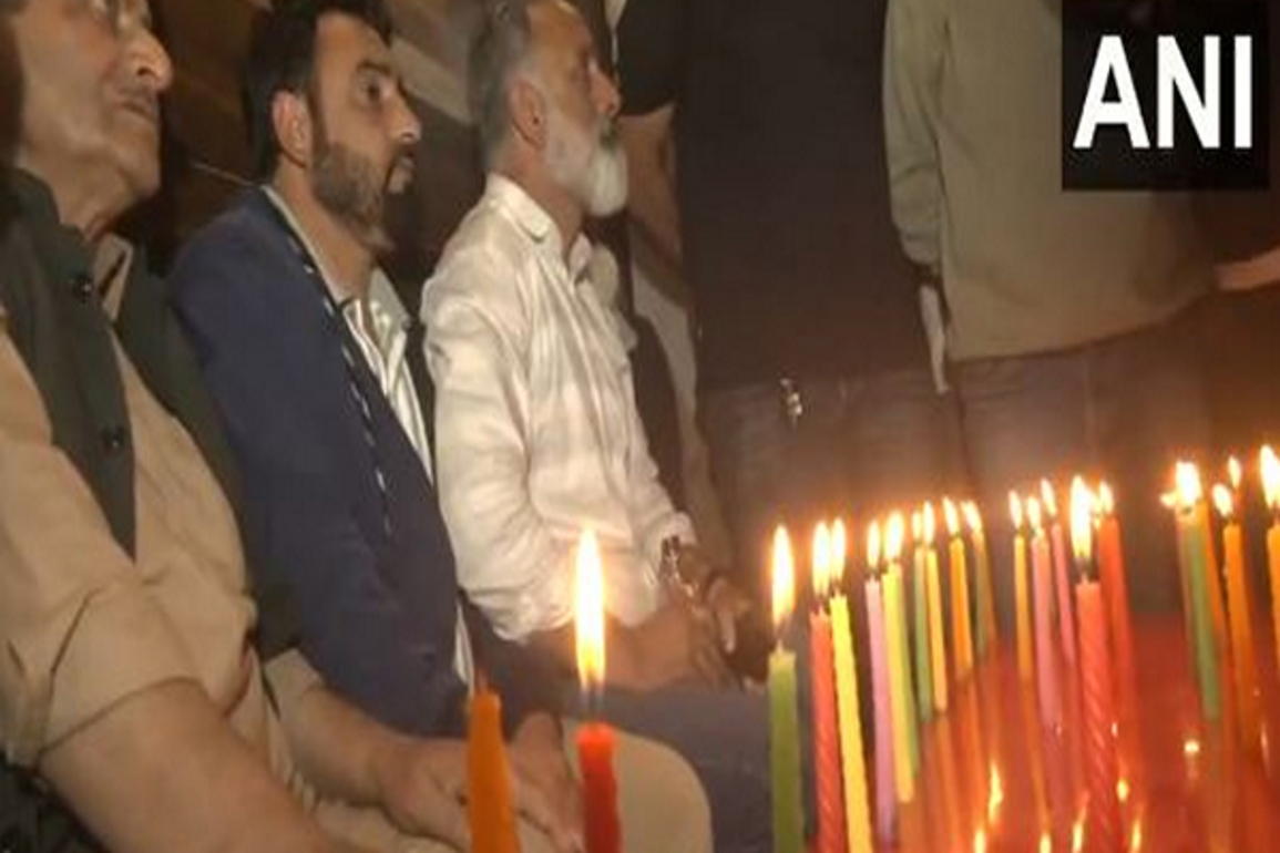 Locals hold candlelight march at several places in J&K against Pahalgam terror attack