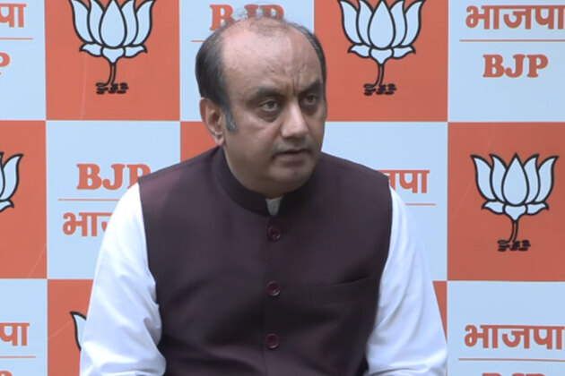 "Trust deficit actually on you": Sudhanshu Trivedi slams TMC after SC dismisses petition against ECI deployment for vote counting