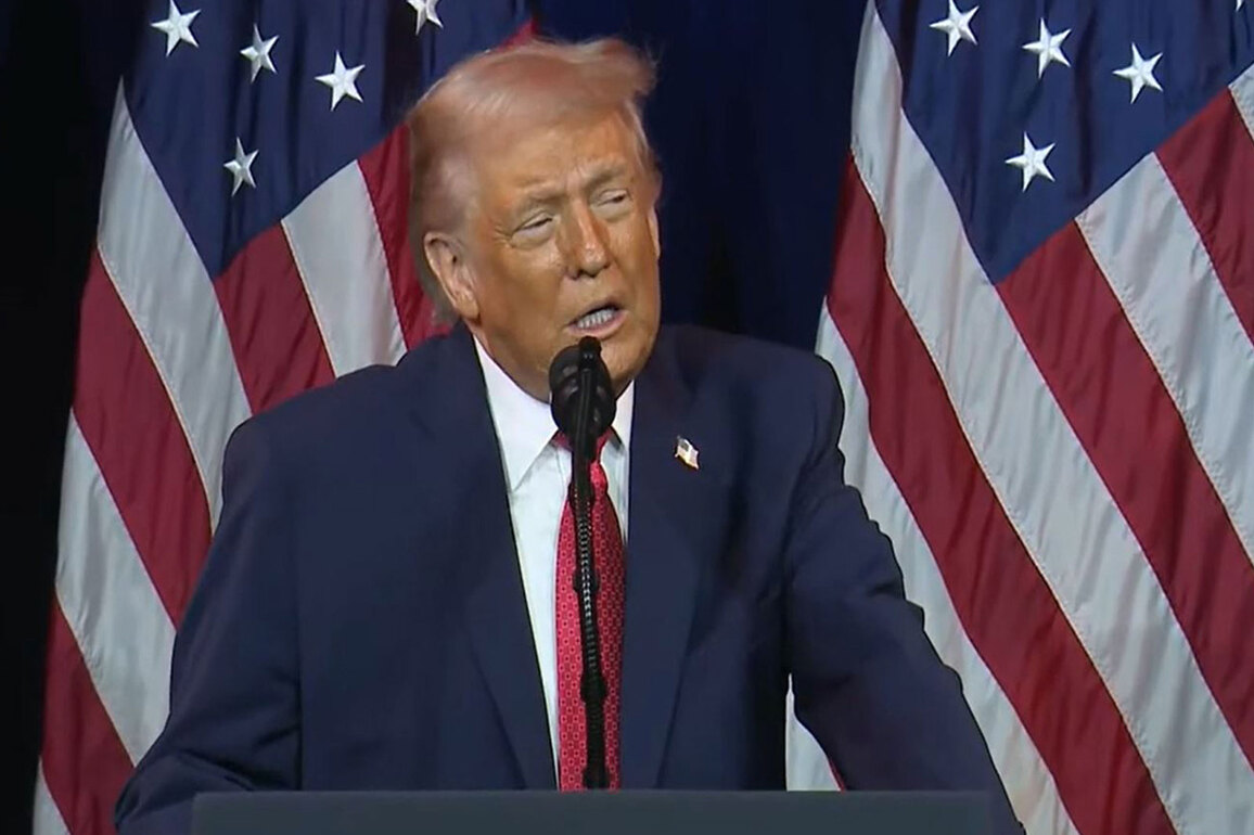 Trump highlights India-US defence cooperation, cites Apache helicopter delays
