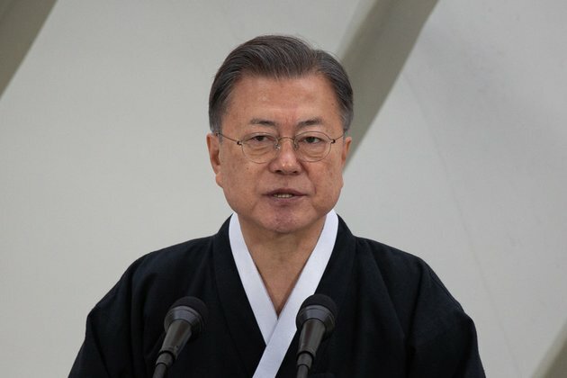 Ex-president sued over official&#039;s death