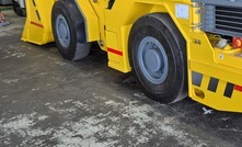 Aramine L350D loader at Reward mine site.