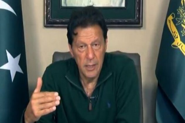 Imran Khan again rakes up Kashmir issue on Pak's Independence Day