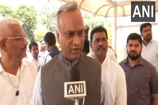 Karnataka Minister Priyank Kharge opposes delimitation and NEP, accuses centre of bias