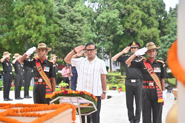 Assam CM visits Assam Regimental Centre in Shillong, pays tribute to brave soldiers at War Memorial