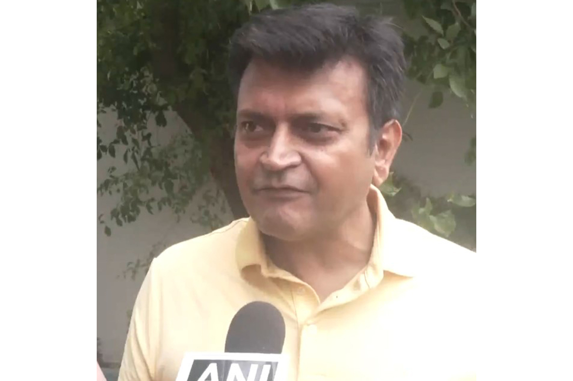 "Tejashwi Yadav burnt the effigy of Mahagathbandhan by launching the 'Tejashwi Pran' manifesto": BJP leader Ajay Alok