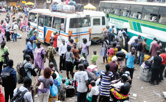 Eno y’embeera eri mu ppaaka ya bbaasi eya Qualicell Bus Terminal. Eno y’embeera eri mu ppaaka ya bbaasi eya Qualicell Bus Terminal.