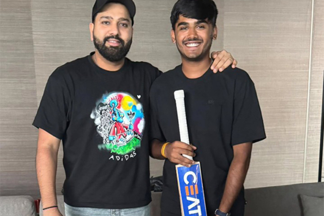 Ayush Mhatre meets Rohit Sharma before leaving for England tour