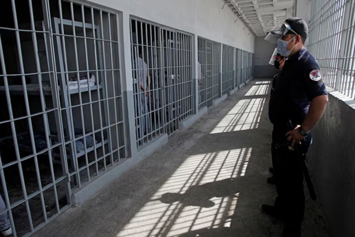 Mexico: 7 killed, 11 injured in prison riot
