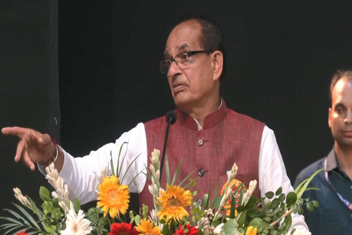 "80 crore people given 5 kg ration free of cost": Union Minister Shivraj Singh Chouhan