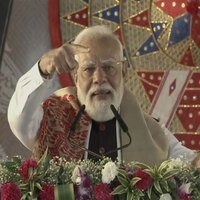 "Assam ki dharti se bhi Congress ko karara jawaab milega," says PM Modi in Assam