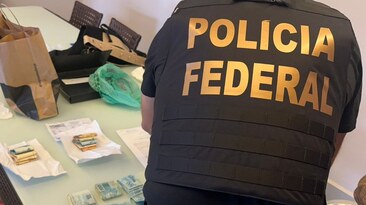 Agentes apreenderam R$ 15 mil em espécie