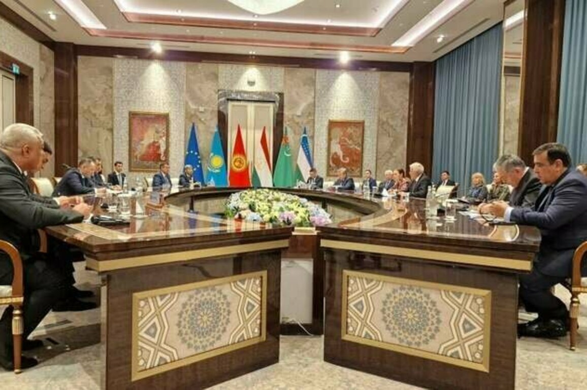 EU/Central Asia: Deepening Ties Should Center Human Rights