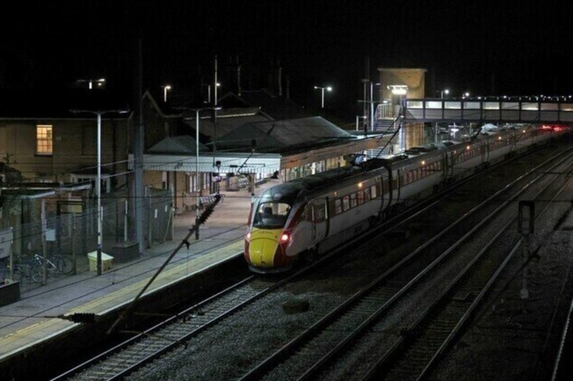 Multiple people stabbed on UK train