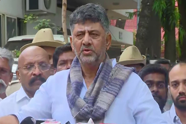 Karnataka: DK Shivakumar slams Centre over price rise