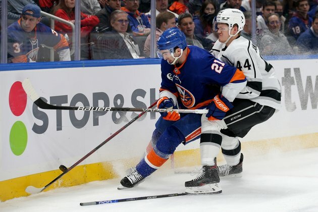 Quinton Byfield scores first career goal as Kings edge Islanders