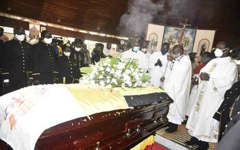 Fr. Ssajjabbi annyonnyodde obulombolombo obukoleddwa ku Ssaabasumba