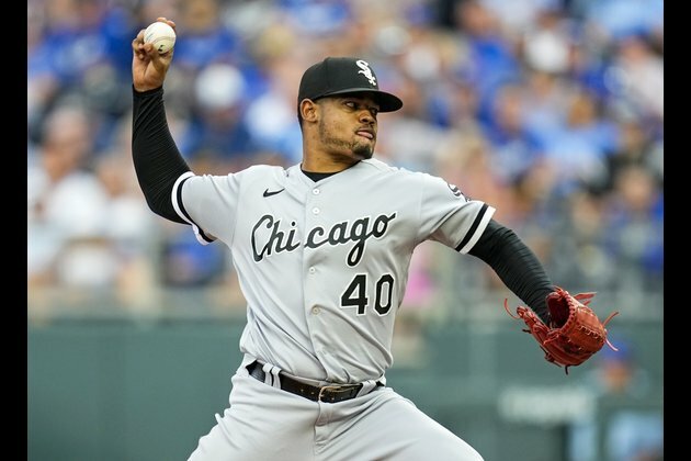 Reynaldo Lopez, White Sox attempt to take series vs. Angels